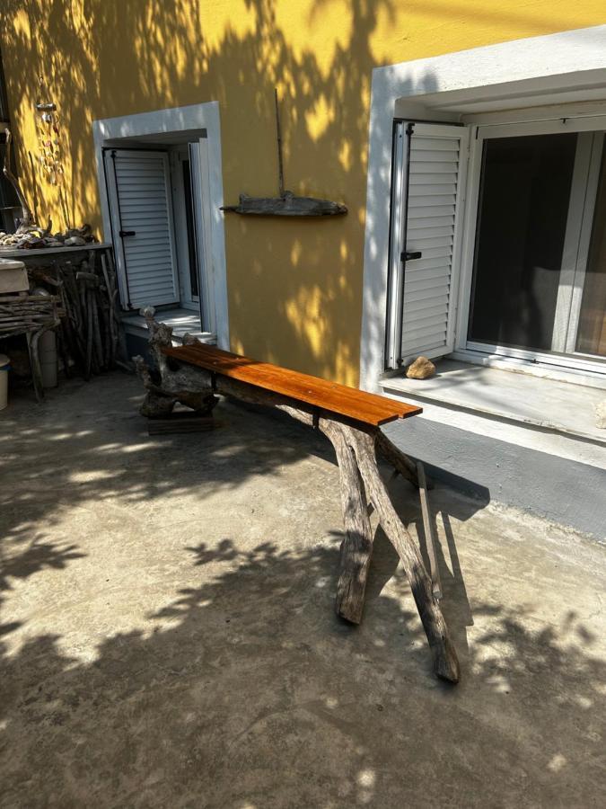 Studio In Old Town Of Mytilene Apartment Bagian luar foto