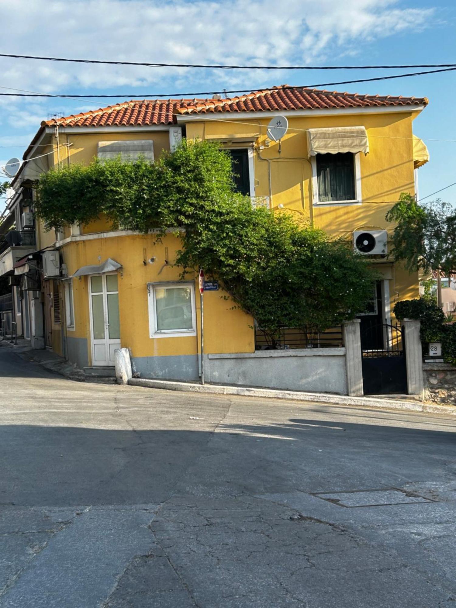 Studio In Old Town Of Mytilene Apartment Bagian luar foto