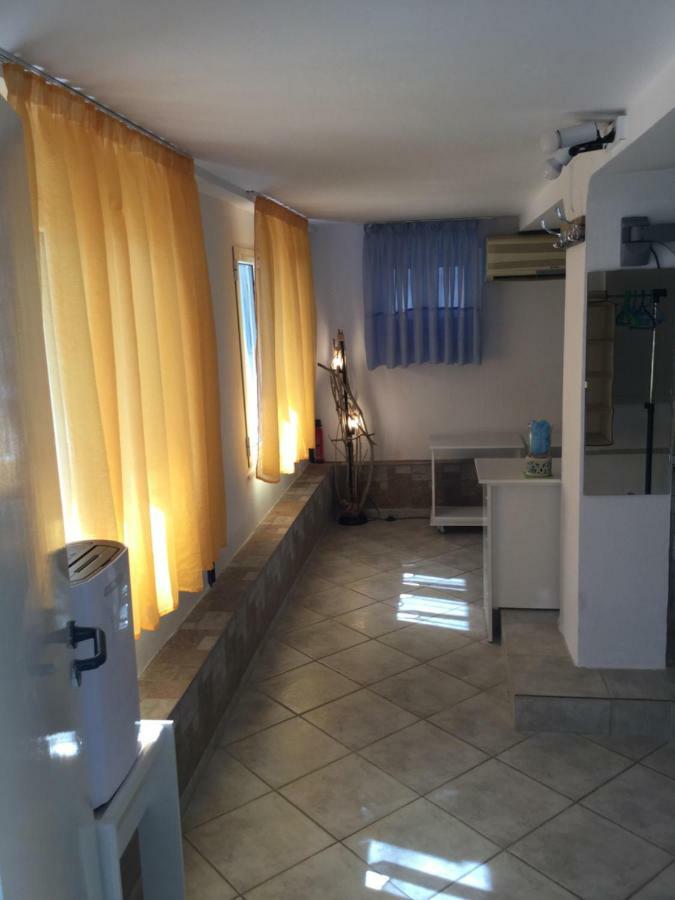 Studio In Old Town Of Mytilene Apartment Bagian luar foto